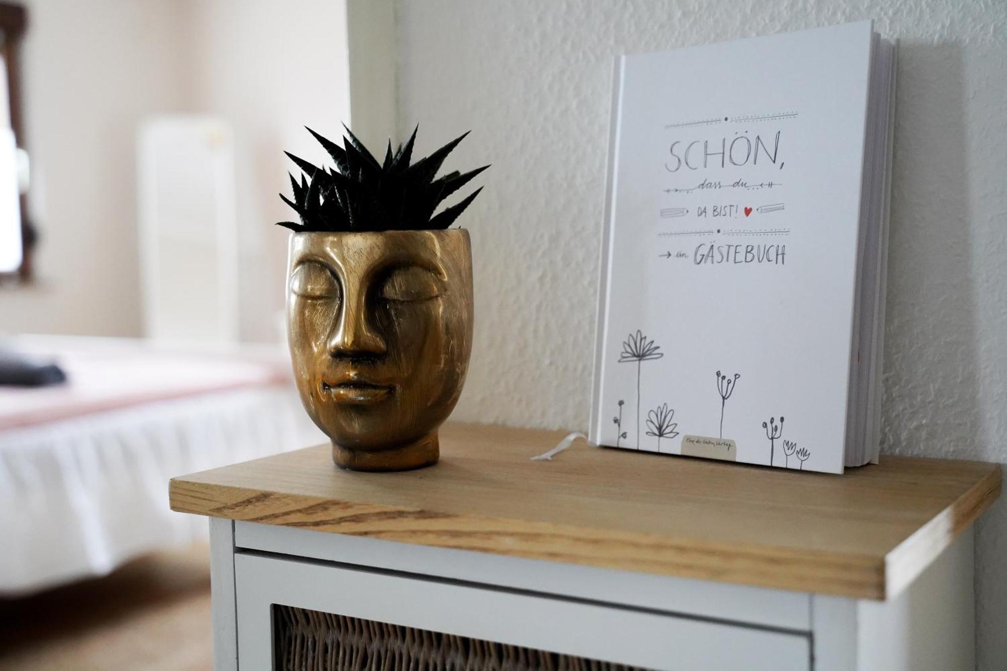Happybnb Apartment Mit Sonniger Terrasse Lochgau Exterior foto