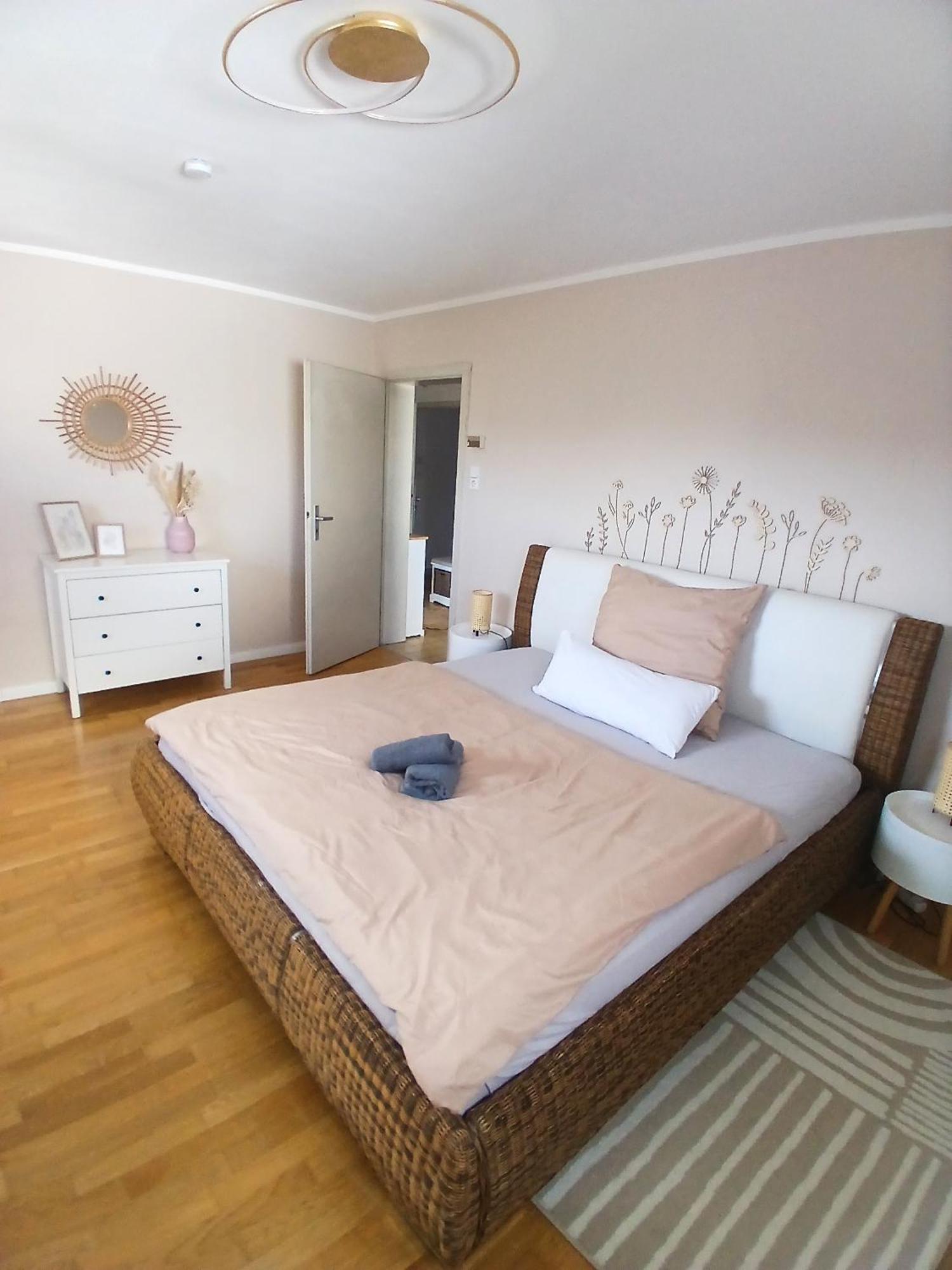 Happybnb Apartment Mit Sonniger Terrasse Lochgau Exterior foto