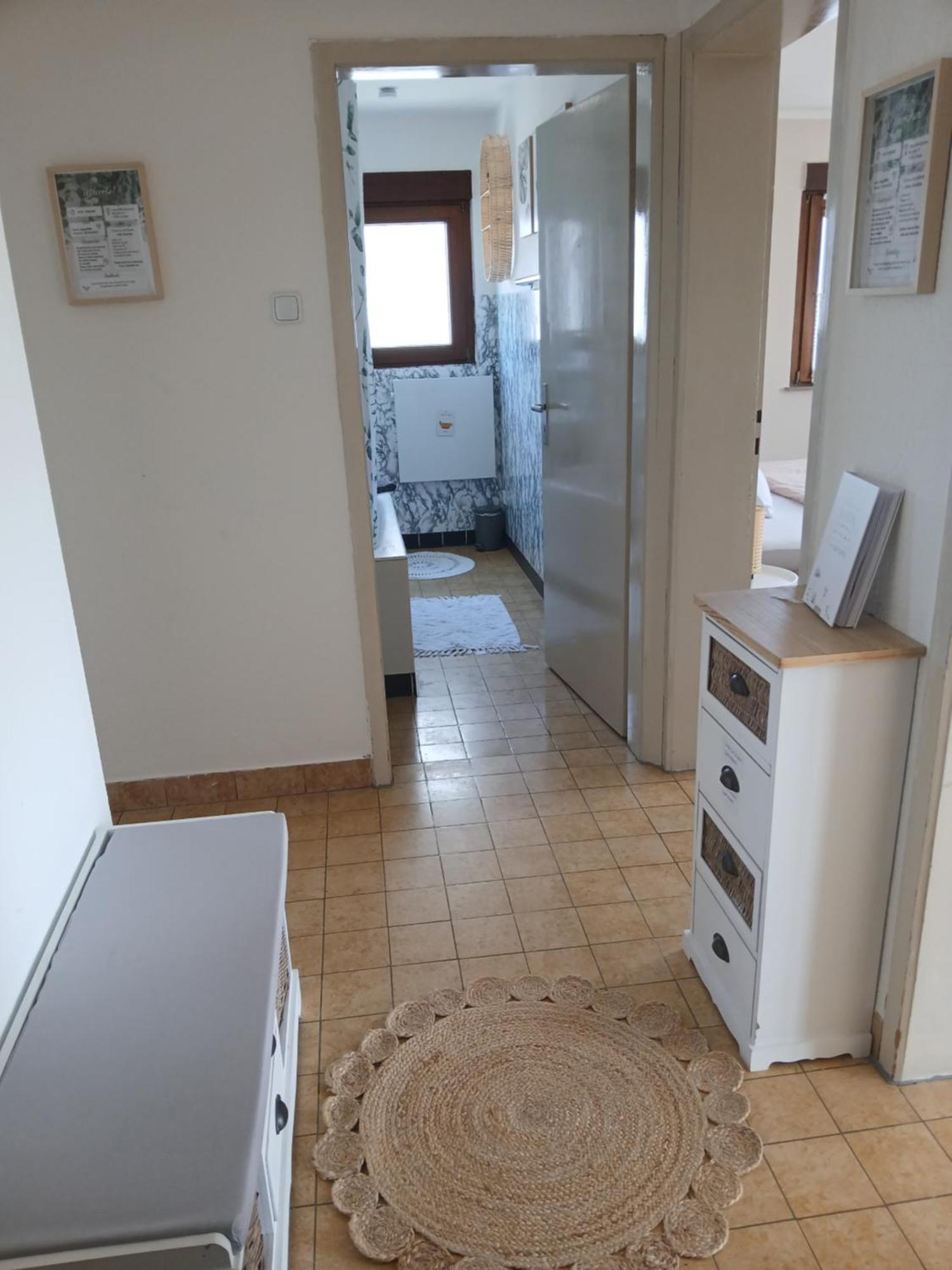 Happybnb Apartment Mit Sonniger Terrasse Lochgau Exterior foto